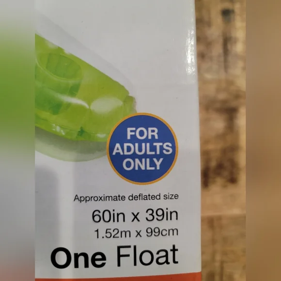 Pool float - Picture 2 of 2